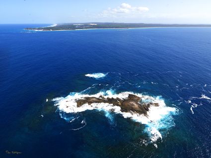 Flat Rock - North Stradbroke Island - QLD SQ (PBH4 00 19206) (1)